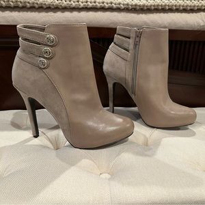 Guess Ranee-M Taupe multi leather bootie 9M